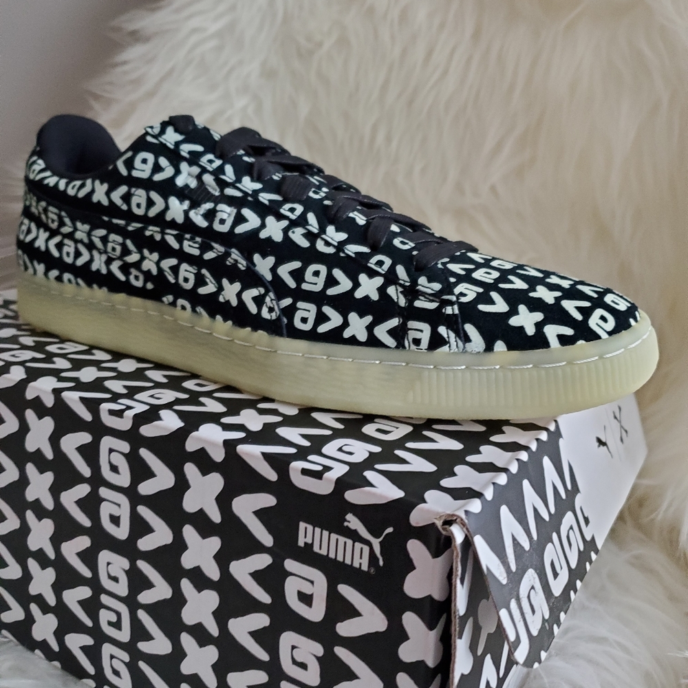 Men's sneakers